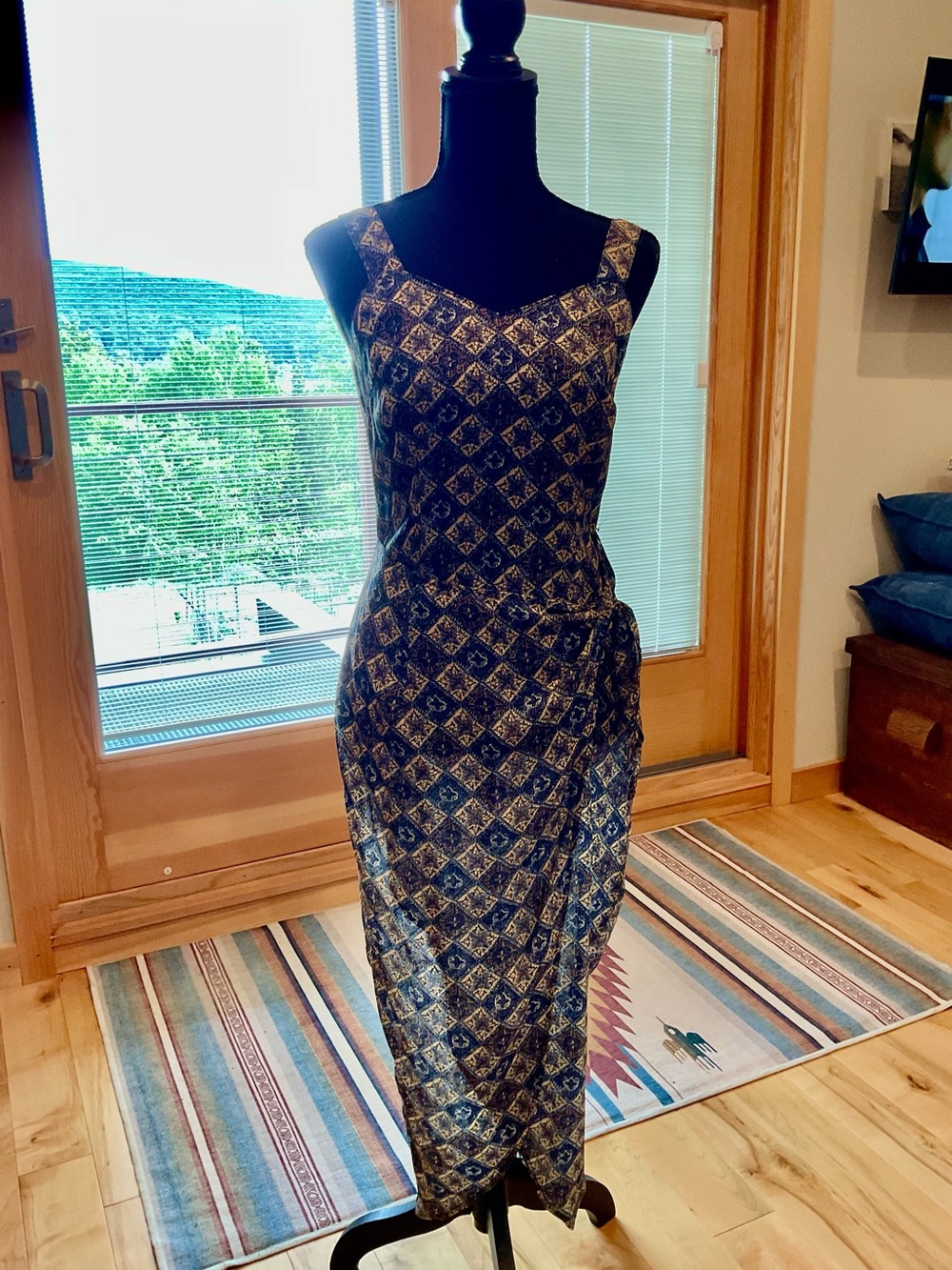 Sleeveless Navy and Cream Patterned Midi Dress